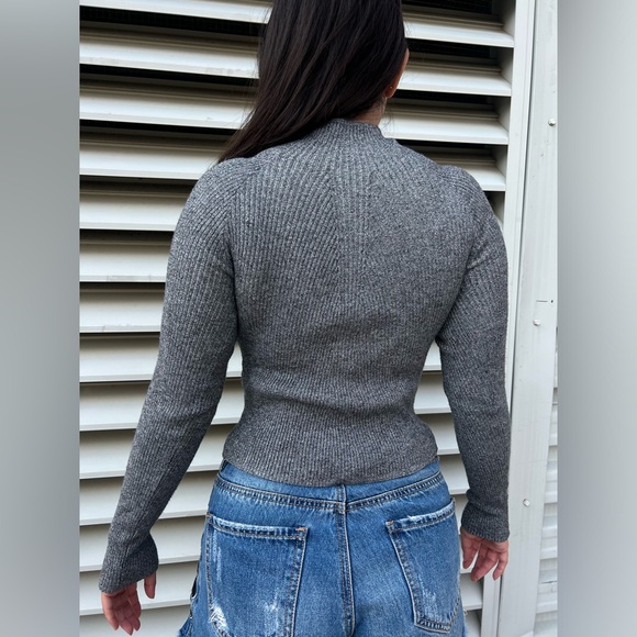 Berskha Grey sweater - Picture 5 of 5